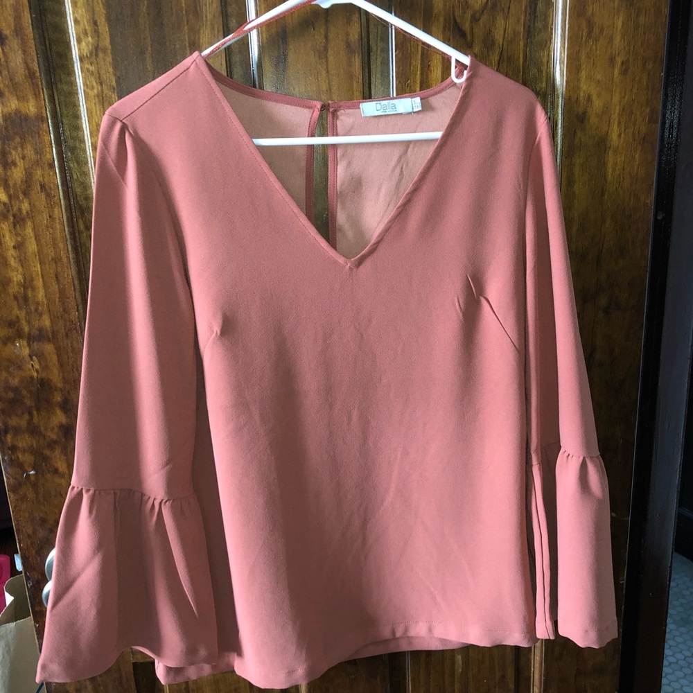 Bell sleeve top